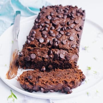 featured image chocolate zucchini oat bread