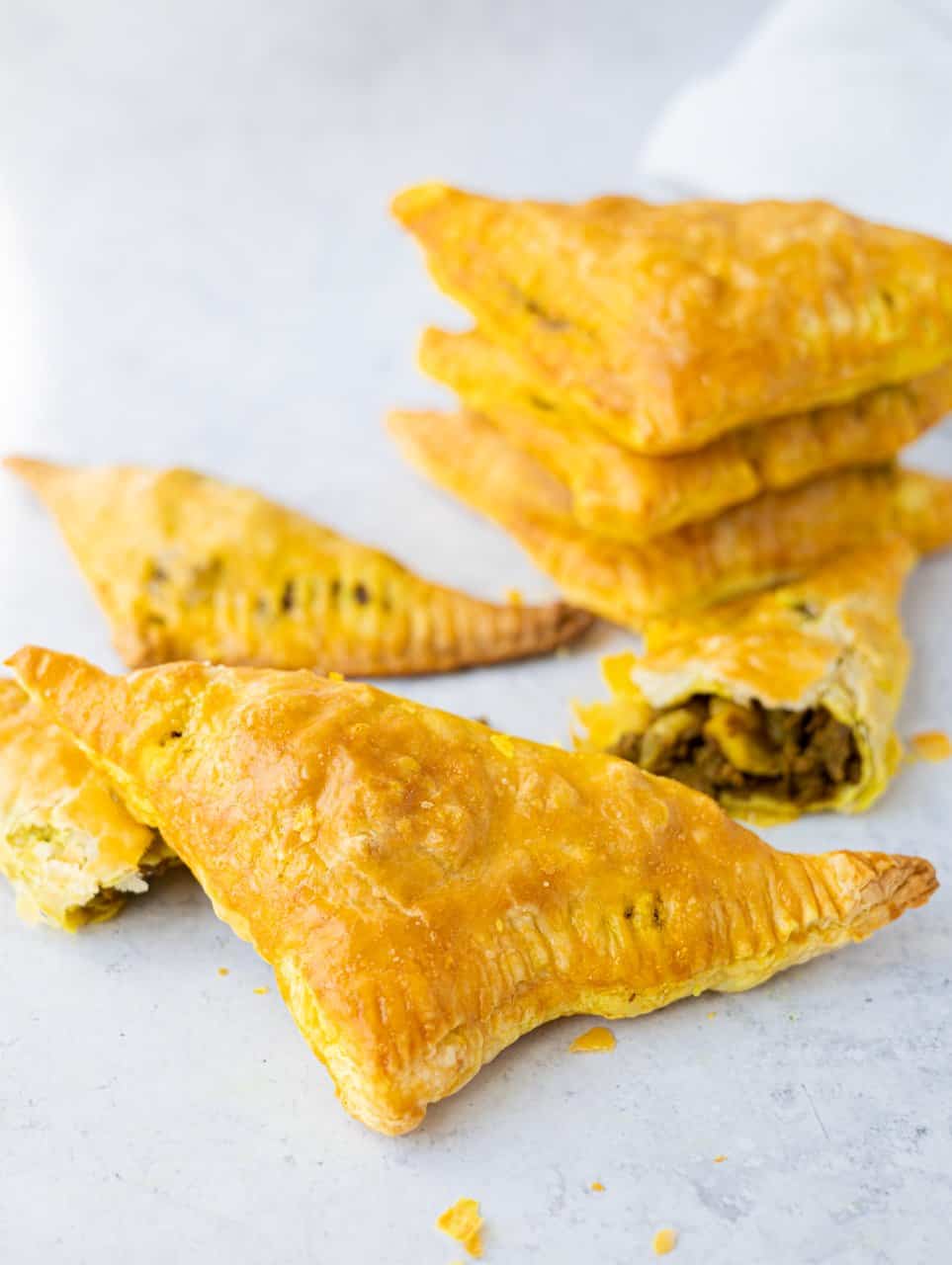 Chinese Curry Beef Puffs