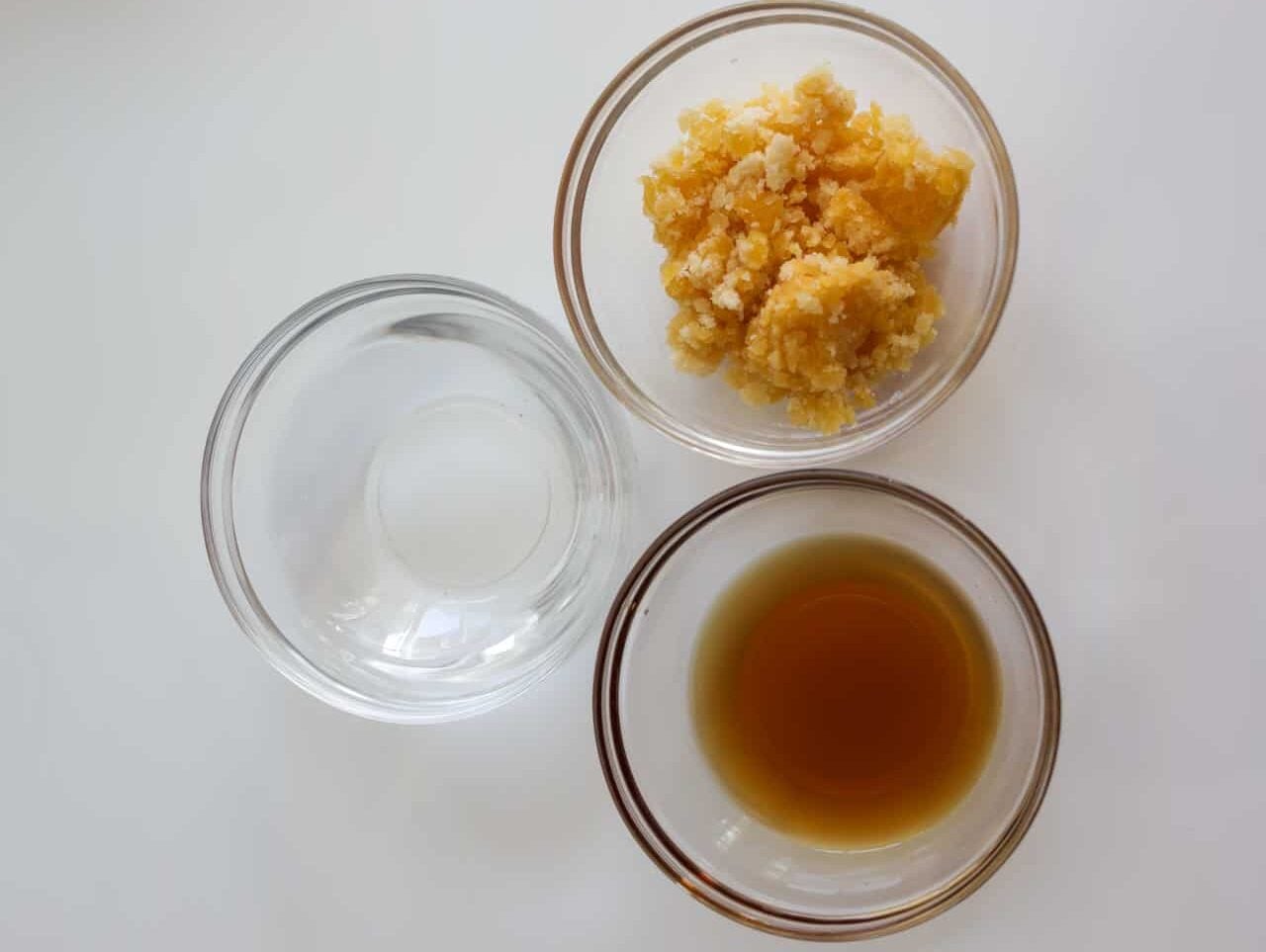 ingredients to make pad thai sauce