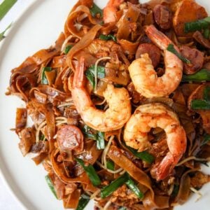featured image of penang char kway teow