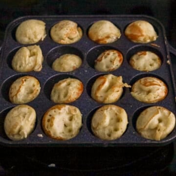 Fry pancakes on each side for 2-3 minutes or until golden and fluffy.