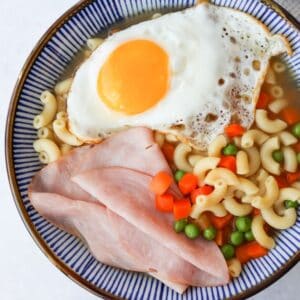 featured image of hong style kong macaroni soup