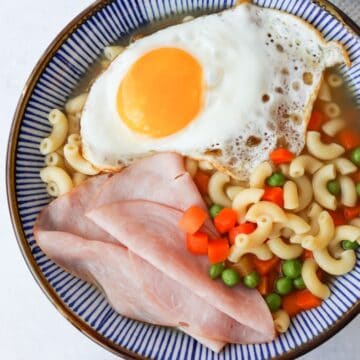 featured image of hong style kong macaroni soup