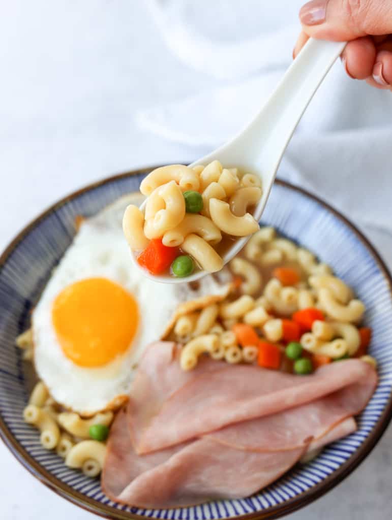 hong style kong macaroni soup