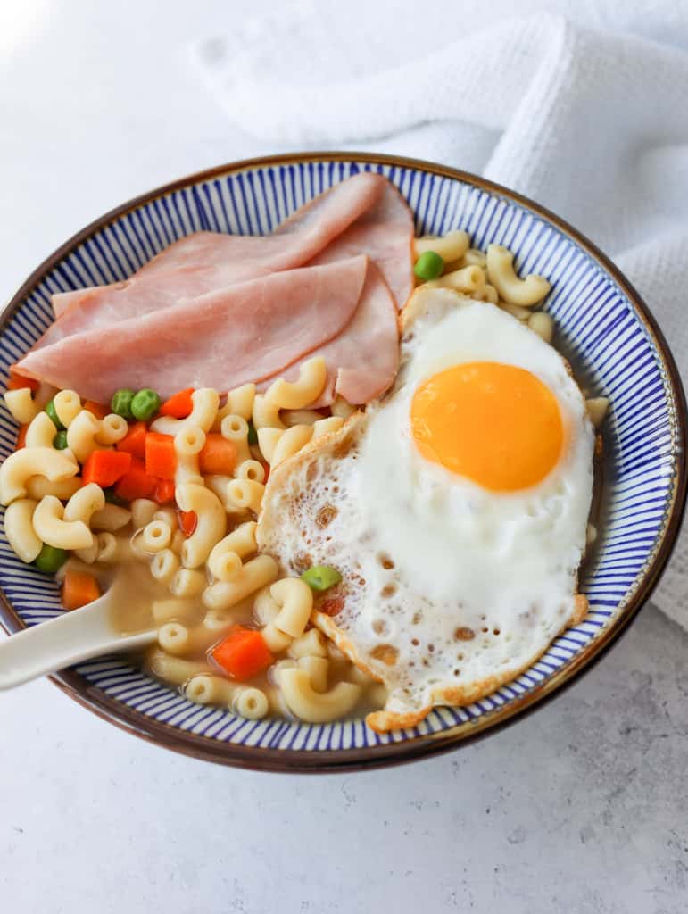 hong style kong macaroni soup