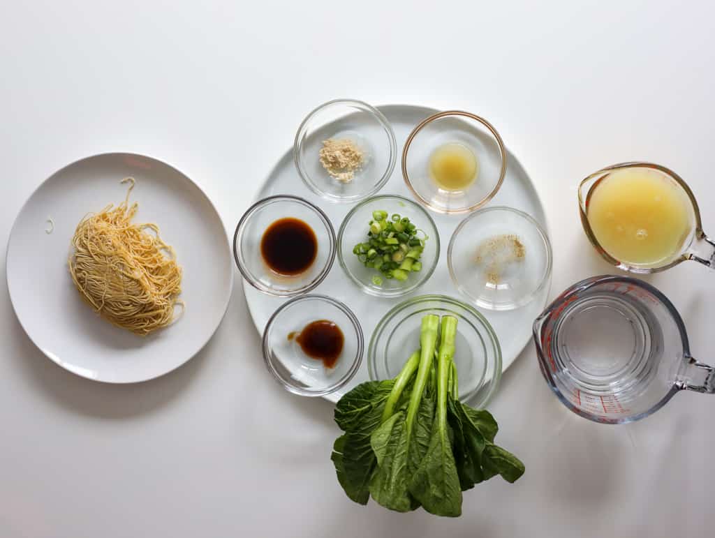 ingredients to make noodle soup