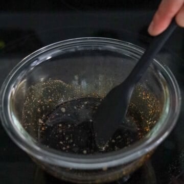 In a small bowl, combine Stir-Fry Sauce ingredients. Set aside.Â