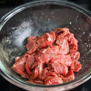 Marinate beef with Marinade ingredients as listed above for 20 minutes.Â