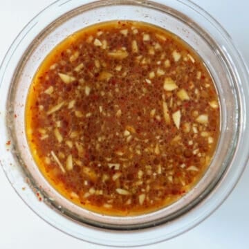 In a small bowl, combine sauce ingredients. Set aside.