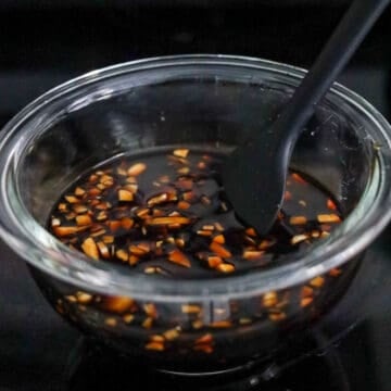 Combine sauce ingredients in a small bowl.