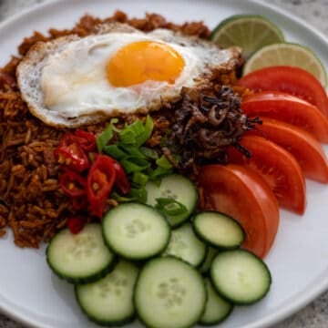 Serve fried rice with other optional toppings