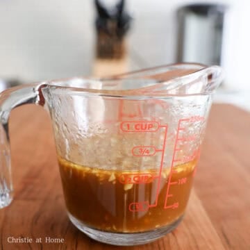 In a small bowl or cup, combine the garlic sauce ingredients as listed above. Set aside.