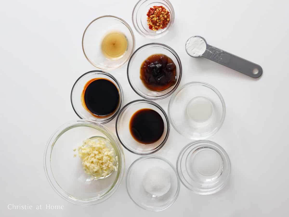 ingredients to make the sauce