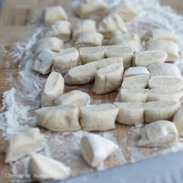 Next slice the logs into 1 inch wide pieces or until you have 50 equal sized pieces. 