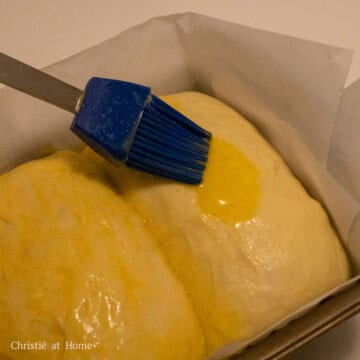 Then in a small bowl, whisk one egg with 2 tablespoon oat milk. Brush dough with egg milk wash before baking.