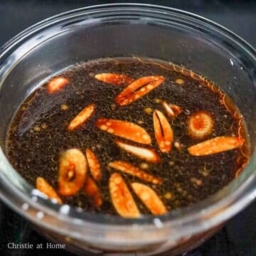 In a small bowl, combine noodle sauce ingredients as listed above and set aside.