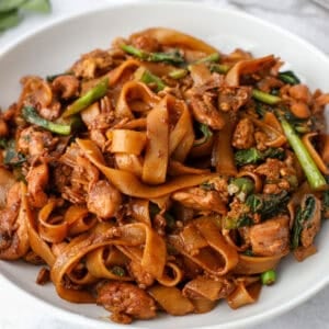 featured image of pad see ew