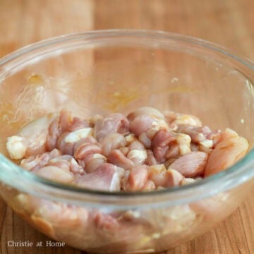 In a large bowl, marinate sliced chicken with oyster sauce. Set aside to marinate as you prepare the next ingredients.