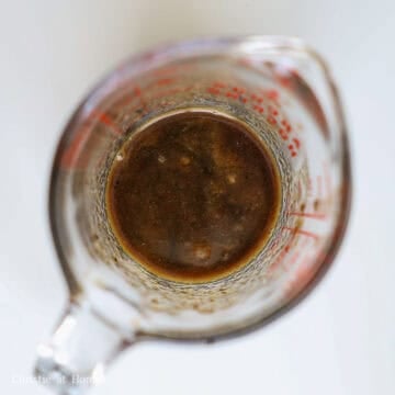 Combine the sauce ingredients in a bowl.