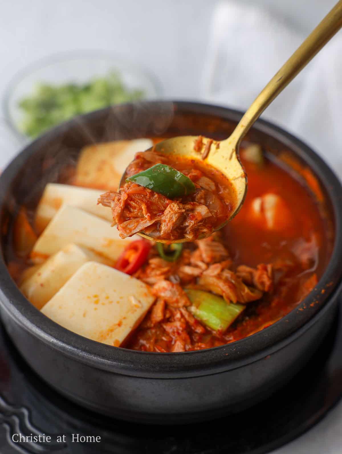 tuna kimchi jjigae