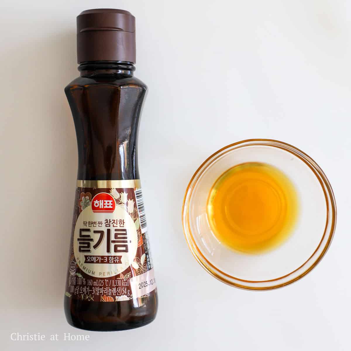 an image of perilla oil